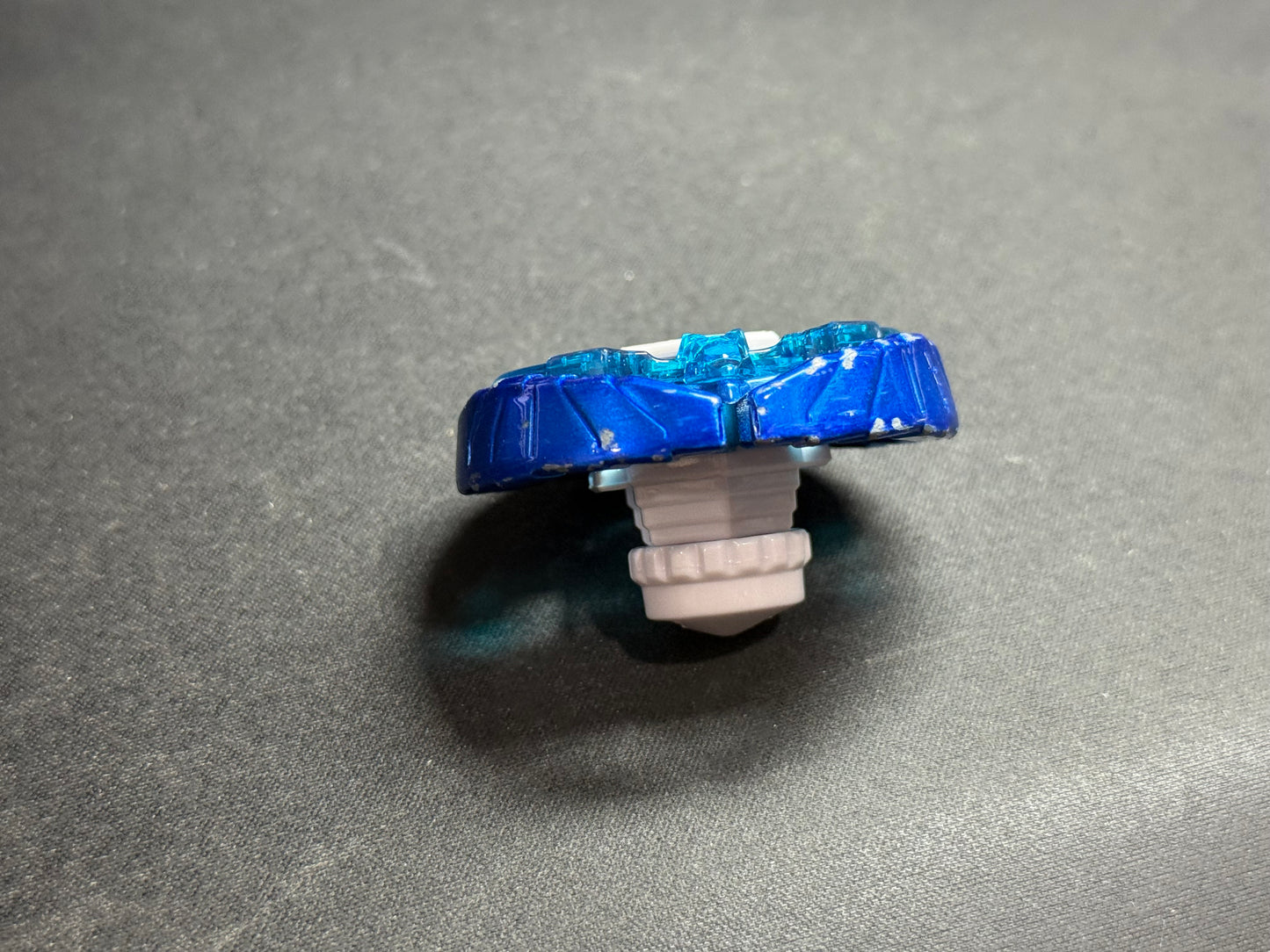 Earth Eagle 145WD - Mitsuya Blue - Takara Tomy #E