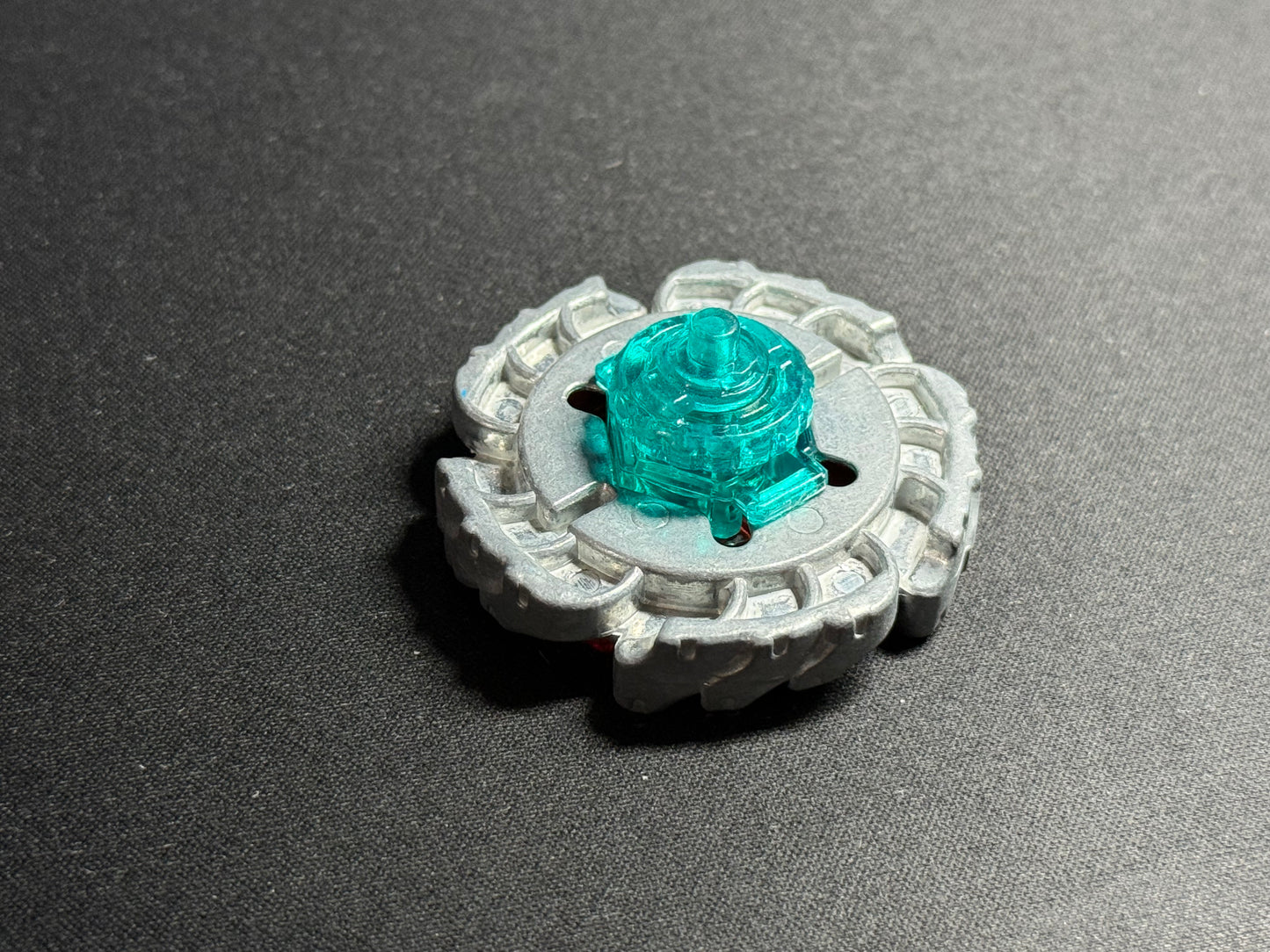 Cyclone Herculeo 105F - Takara Tomy #C