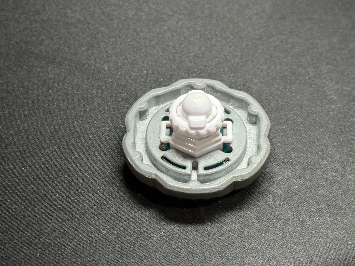 Rock Leone 145WB - Takara Tomy #1