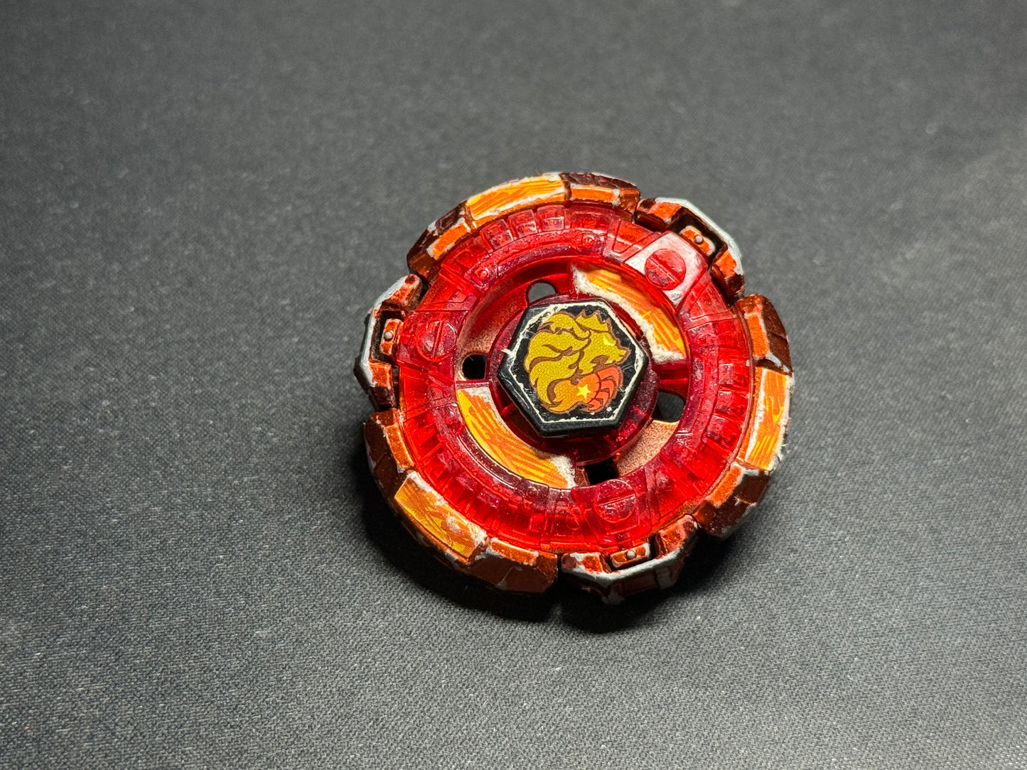 Fang Leone W105R2F - Takara Tomy #5