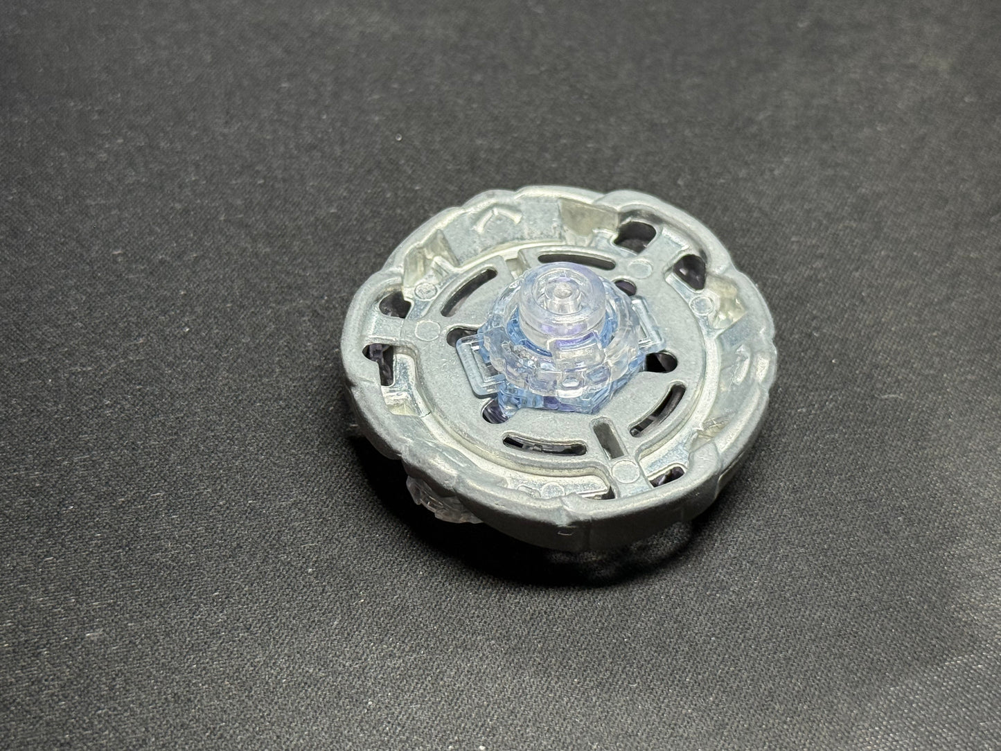 Gravity Perseus 85DS - Takara Tomy #A