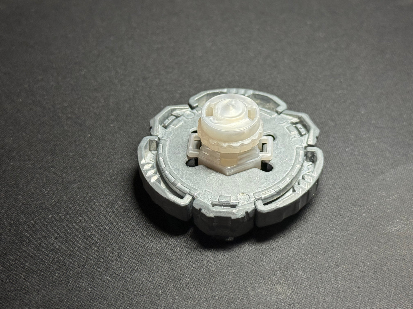 Fang Leone 130W2D - Takara Tomy #D