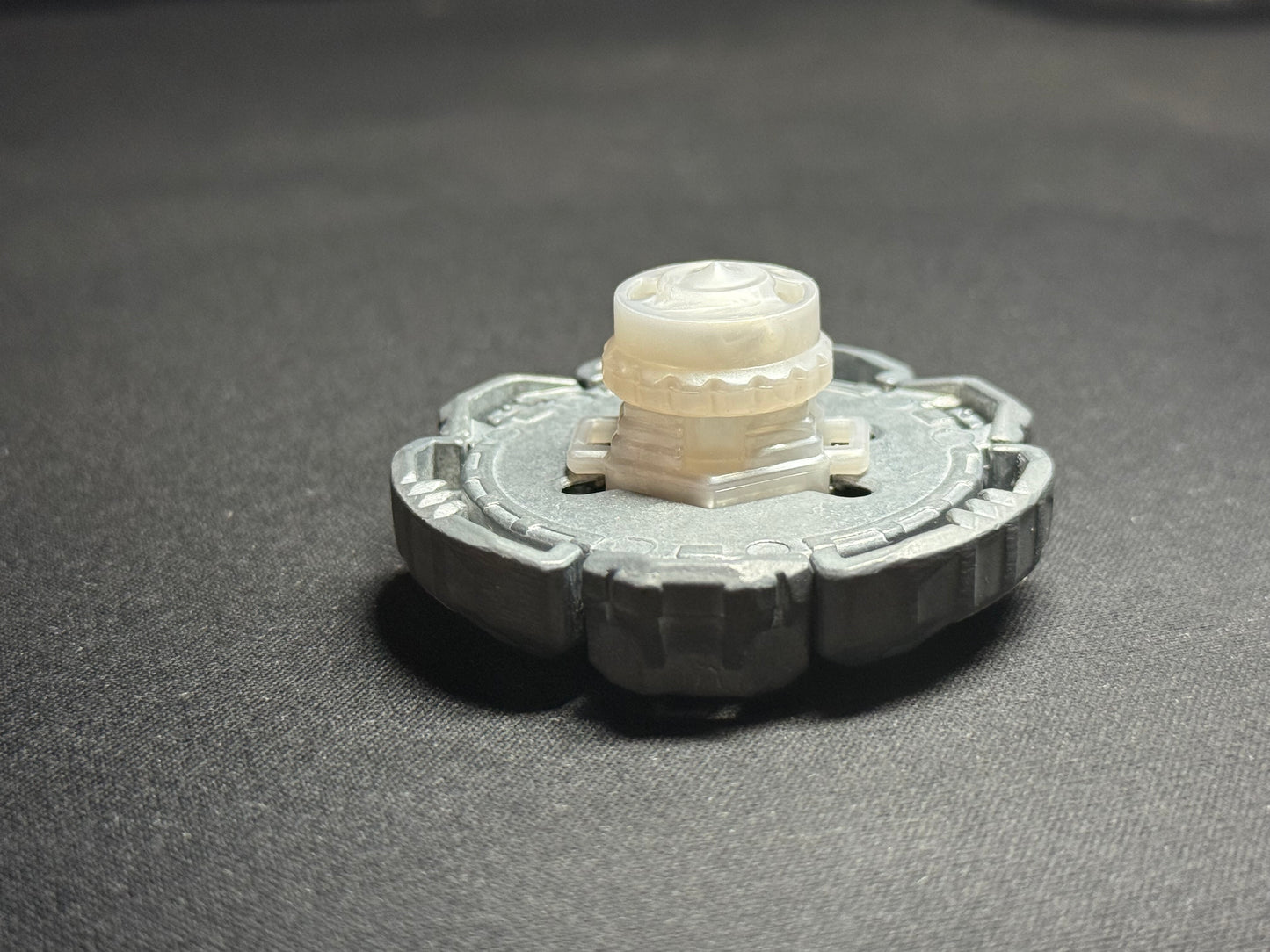 Fang Leone 130W2D - Takara Tomy #D