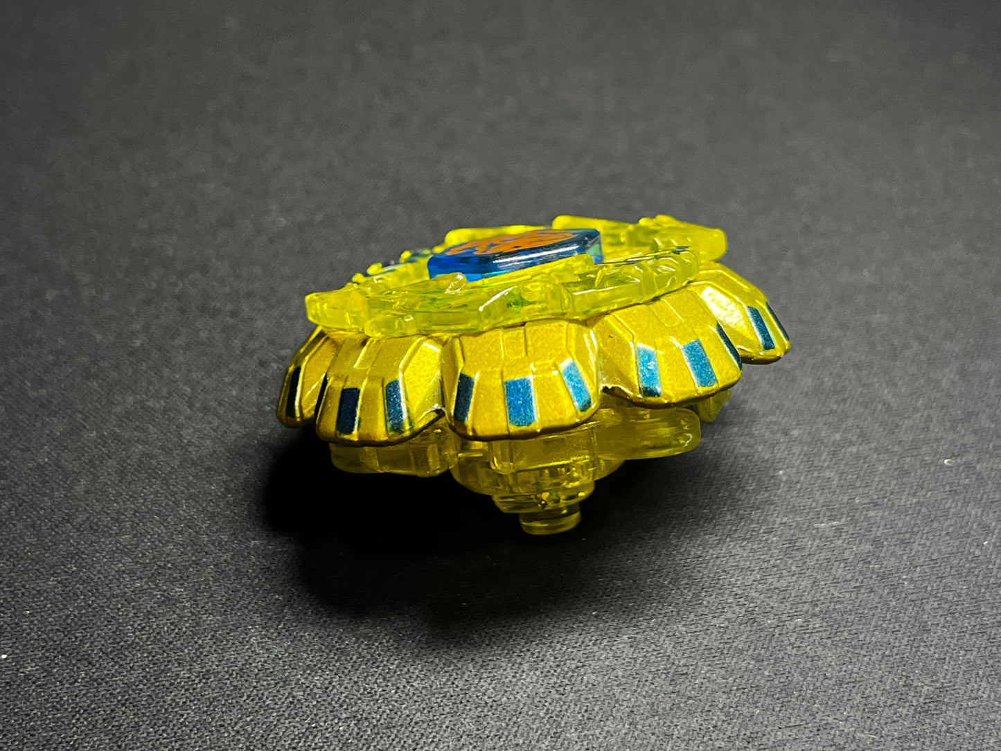 Divine Chimera TR145FB - Takara Tomy #Q