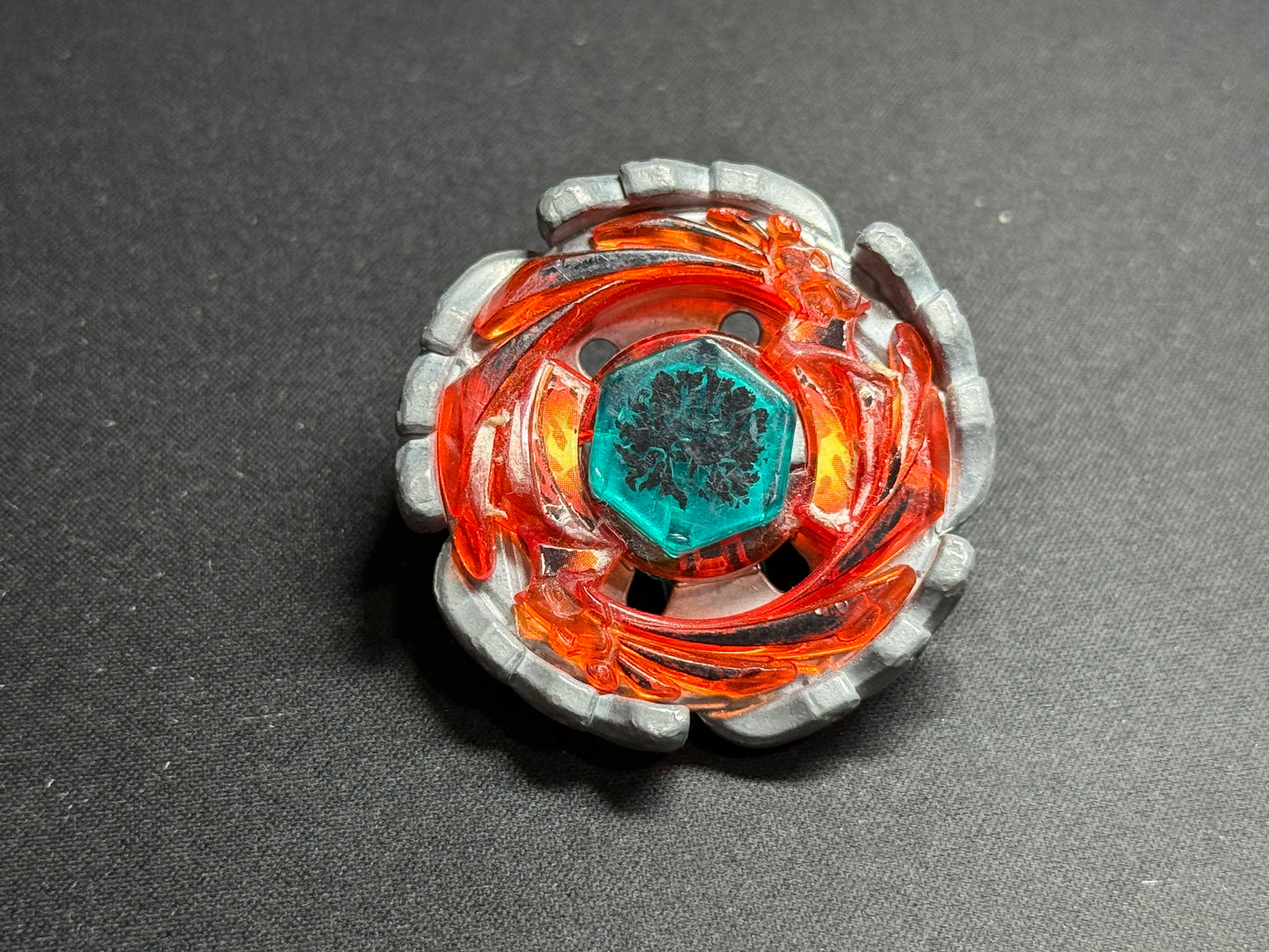 Cyclone Herculeo 105F - Takara Tomy #3